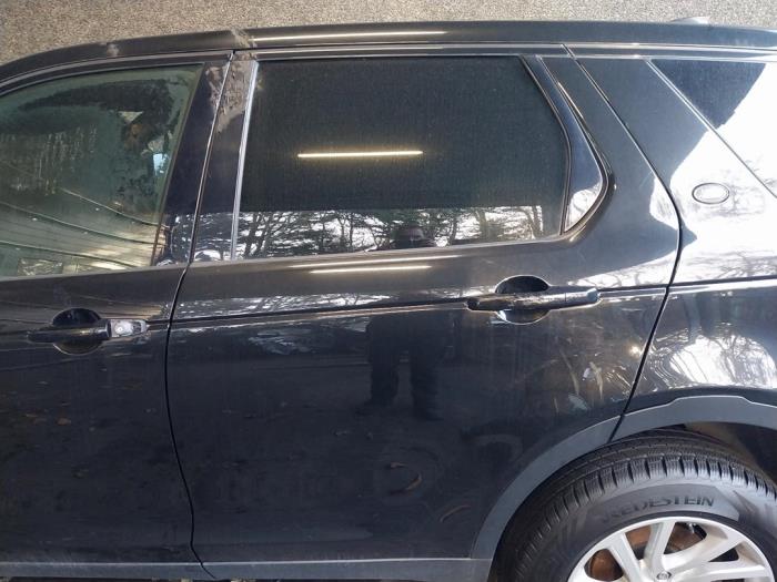 Landrover Discovery Sloopvoertuig (2017, Zwart)