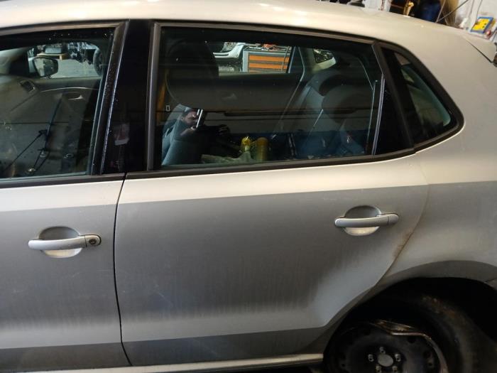 Volkswagen Polo V 1.4 TDI 12V 90 Sloopvoertuig (2017, Zilver)