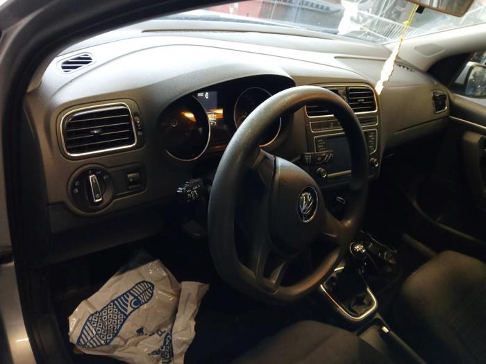 Volkswagen Polo V 1.4 TDI 12V 90 Sloopvoertuig (2017, Zilver)