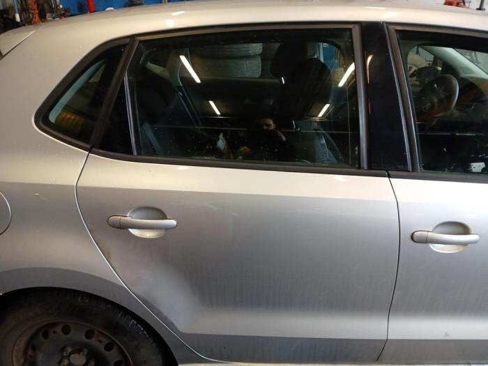 Volkswagen Polo V 1.4 TDI 12V 90 Sloopvoertuig (2017, Zilver)