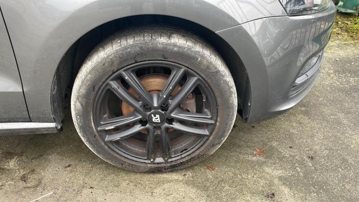 Volkswagen Polo V 1.4 TDI Sloopvoertuig (2016, Grijs)