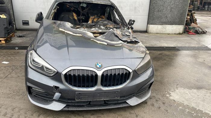 BMW 1 serie 116d 1.5 12V TwinPower Sloopvoertuig (2020, Grijs)