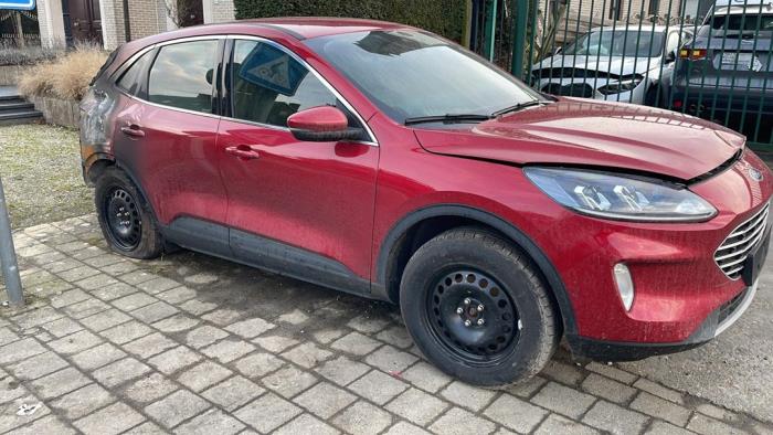 Ford Kuga III 1.5 EcoBlue Sloopvoertuig (2020, Rood)