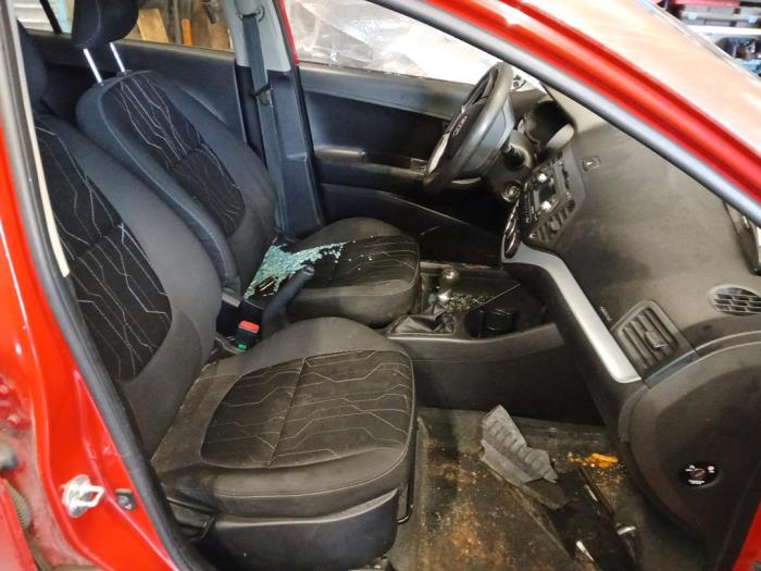 Kia Picanto 1.0 12V Sloopvoertuig (2012, Rood)