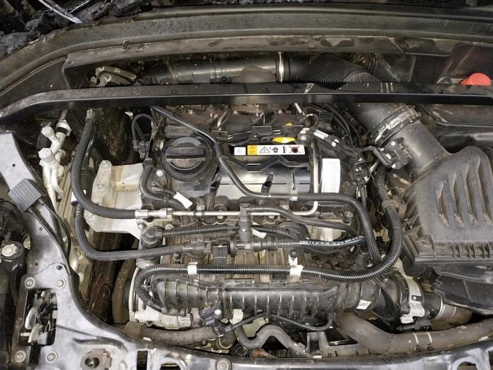 BMW X1 sDrive 18i 1.5 12V TwinPower Turbo Sloopvoertuig (2019, Donker, Bruin)