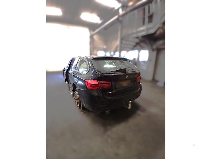 BMW 3 serie Touring 318d 2.0 16V Sloopvoertuig (2016, Zwart)