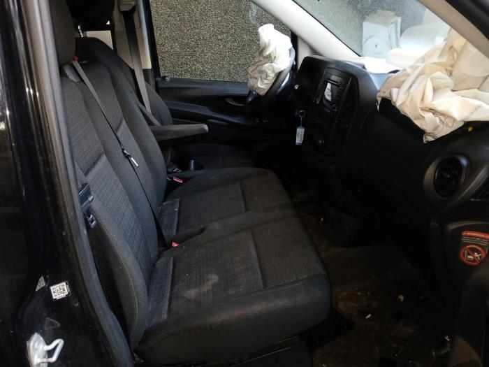 Mercedes Vito Tourer 2.2 114 CDI 16V Sloopvoertuig (2016, Zwart)