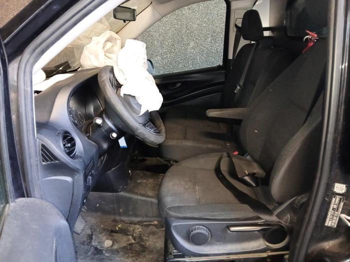 Mercedes Vito Tourer 2.2 114 CDI 16V Sloopvoertuig (2016, Zwart)