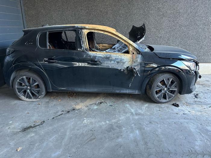 Peugeot 208 II 1.5 BlueHDi 100 Sloopvoertuig (2023, Zwart)