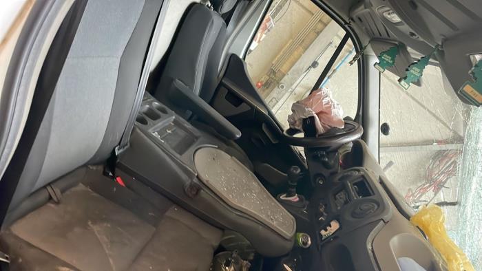 Renault Master III 2.3 dCi 125 16V FWD Sloopvoertuig (2018, Wit)