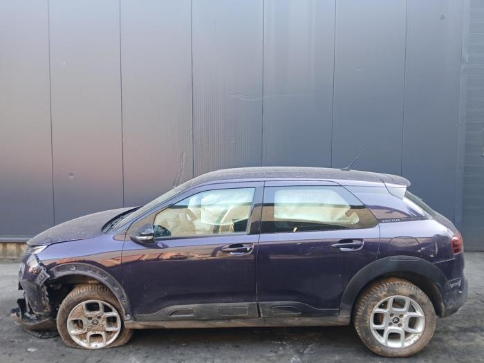 Citroen C4 Cactus 1.2 PureTech 110 12V Sloopvoertuig (2018, Donker, Paars)