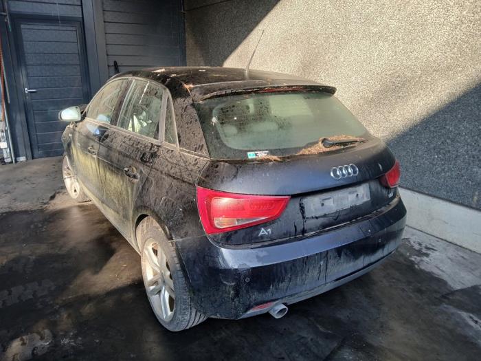 Audi A1 Sportback 1.6 TDI 16V Sloopvoertuig (2013, Zwart)