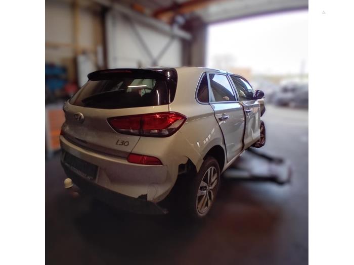 Hyundai i30 1.0 T-GDI 12V Sloopvoertuig (2020, Zilver)