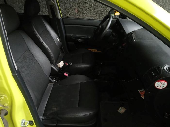 Kia Picanto 1.0 12V Sloopvoertuig (2010, Geel)