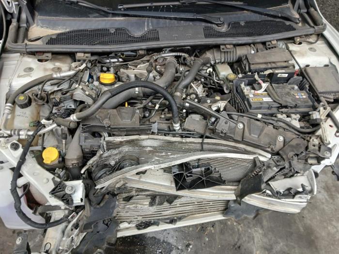 Renault Megane III Berline 1.2 16V TCE 115 Sloopvoertuig (2014, Wit)