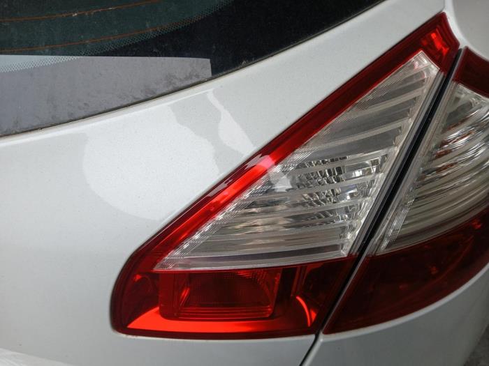 Renault Megane III Berline 1.2 16V TCE 115 Sloopvoertuig (2014, Wit)