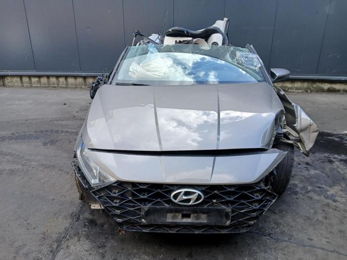 Hyundai i20 1.0 T-GDI 100 12V Sloopvoertuig (2021, Grijs)