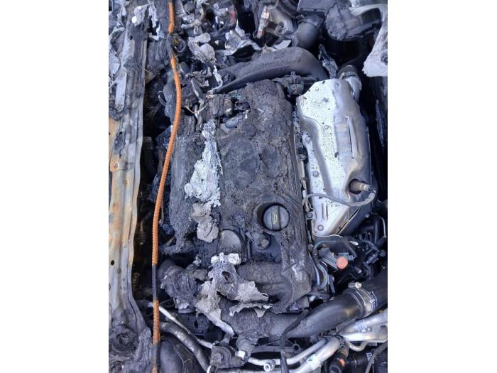 Citroen C5 X 1.6 Hybrid 225 Sloopvoertuig (2023, Grijs)