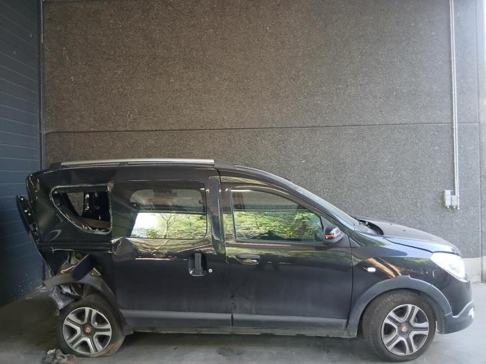 Dacia Dokker 1.3 TCE 130 Sloopvoertuig (2019, Zwart)