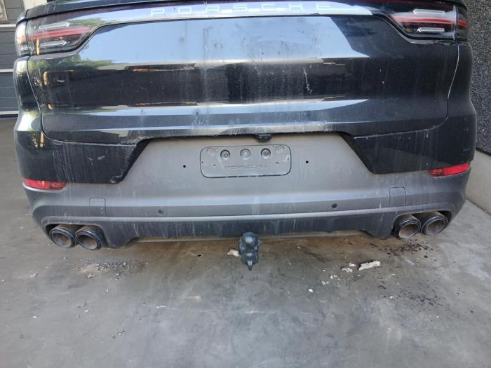 Porsche Cayenne Sloopvoertuig (2023, Zwart)