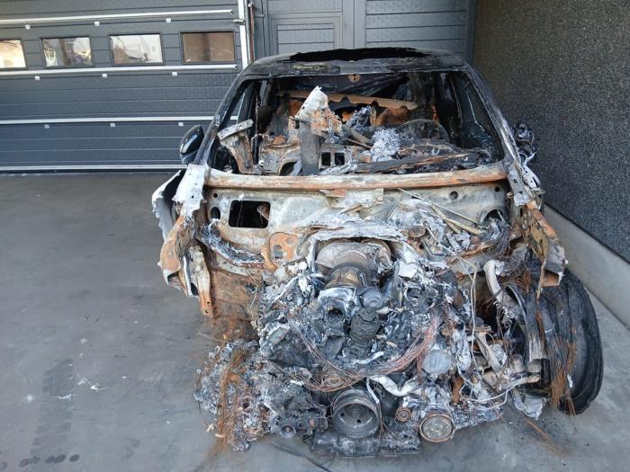 Porsche Cayenne Sloopvoertuig (2023, Zwart)