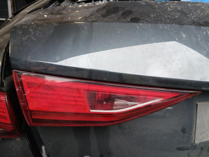 Audi A3 Sportback 1.4 40 TFSIe 16V Sloopvoertuig (2024, Donker, Grijs)