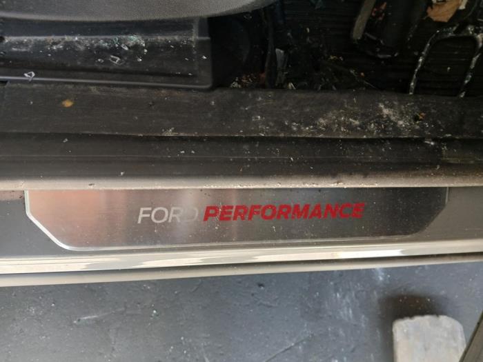 Ford Puma 1.5 EcoBoost 12V ST Sloopvoertuig (2021, Zilver)