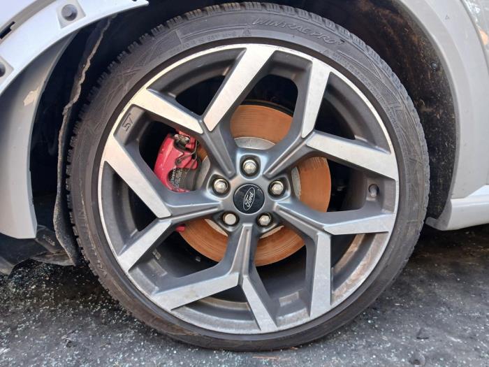 Ford Puma 1.5 EcoBoost 12V ST Sloopvoertuig (2021, Zilver)