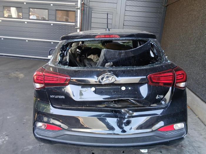 Hyundai i20 1.2i 16V Sloopvoertuig (2018, Zwart)