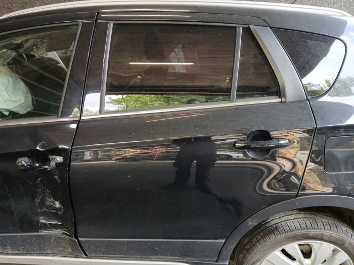 Suzuki SX4 S-Cross 1.0 Booster Jet Turbo 12V Sloopvoertuig (2018, Zwart)