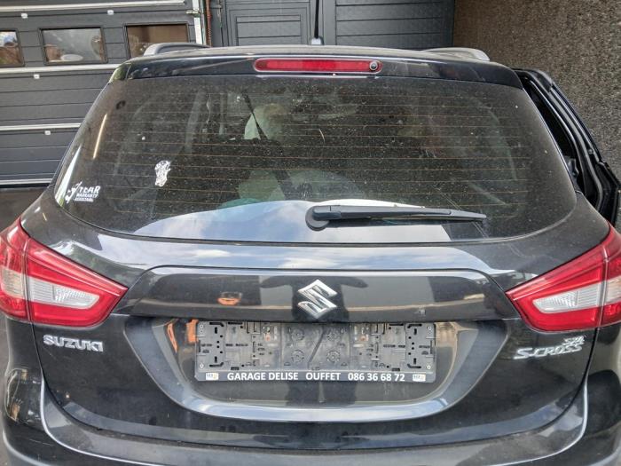 Suzuki SX4 S-Cross 1.0 Booster Jet Turbo 12V Sloopvoertuig (2018, Zwart)