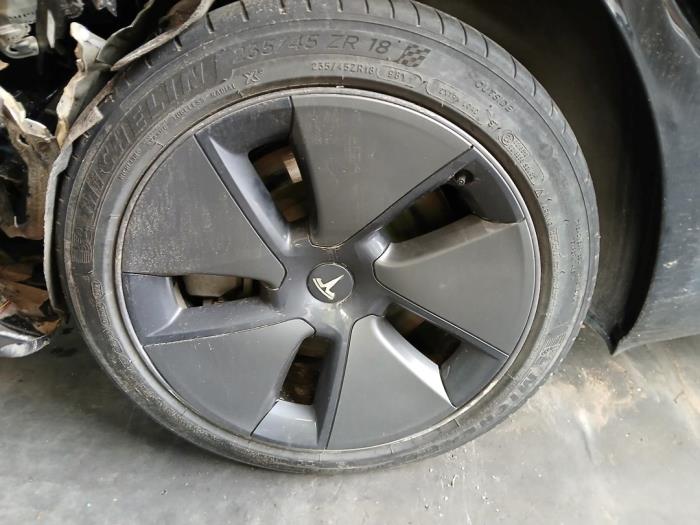 Tesla Model 3 Long Range AWD 75 kWh Sloopvoertuig (2021, Zwart)