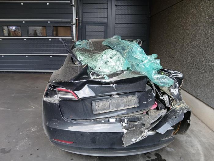 Tesla Model 3 Long Range AWD 75 kWh Sloopvoertuig (2021, Zwart)