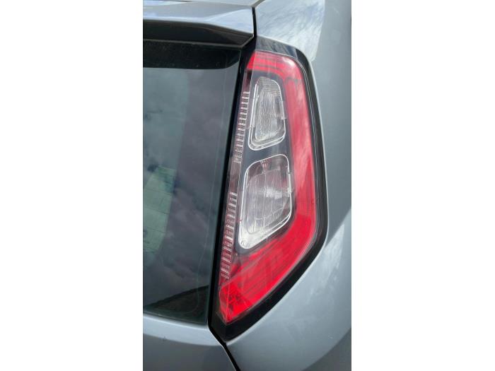 Fiat Punto Evo 1.4 Sloopvoertuig (2012, Licht, Blauw)