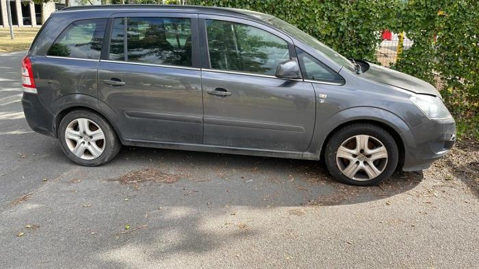 Opel Zafira 1.7 CDTi 16V Sloopvoertuig (2010, Grijs)