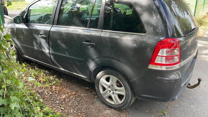 Opel Zafira 1.7 CDTi 16V Sloopvoertuig (2010, Grijs)