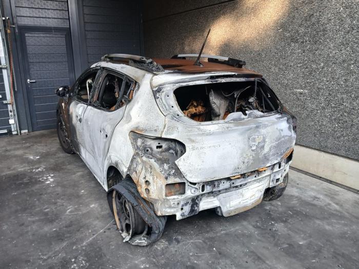 Dacia Sandero III 1.0 TCe 90 12V Sloopvoertuig (2022, Oranje)