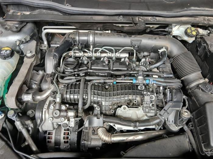 Volvo V40 Cross Country 2.0 D2 16V Sloopvoertuig (2018, Grijs)
