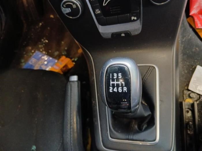 Volvo V40 Cross Country 2.0 D2 16V Sloopvoertuig (2018, Grijs)