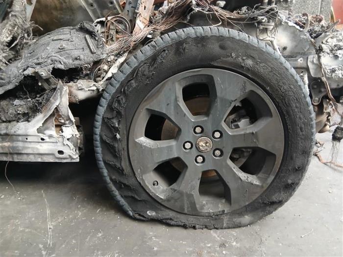 Landrover Defender II 2.0 D240 Sloopvoertuig (2020, Zwart)
