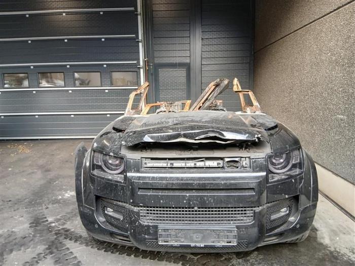 Landrover Defender II 2.0 D240 Sloopvoertuig (2020, Zwart)