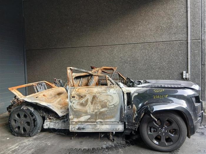 Landrover Defender II 2.0 D240 Sloopvoertuig (2020, Zwart)
