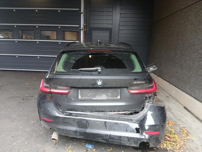 BMW 3 serie Touring 330e 2.0 TwinPower Turbo 16V Sloopvoertuig (2020, Zwart)