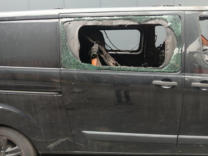 Ford Transit Custom 2.0 TDCi 16V Eco Blue 130 Sloopvoertuig (2019, Zwart)