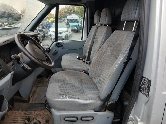 Ford Transit 2.2 TDCi 16V Sloopvoertuig (2011, Zilver)
