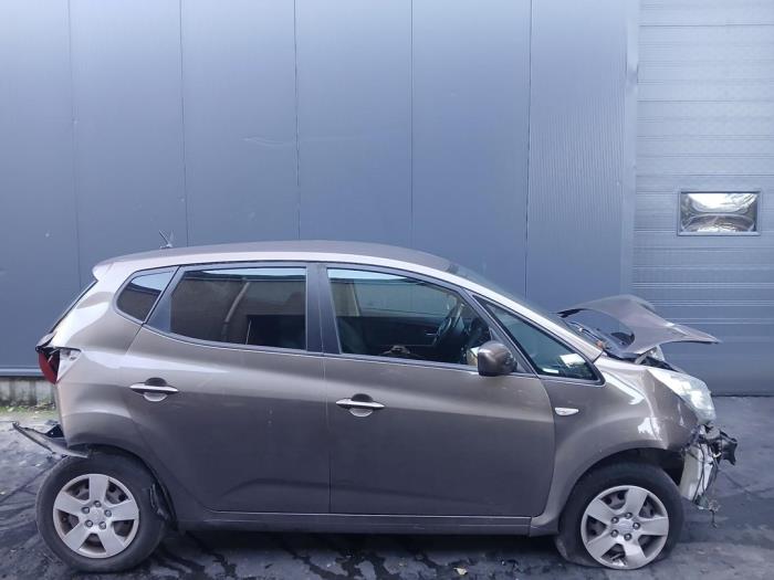 Kia Venga 1.4 CVVT 16V Sloopvoertuig (2017, Bruin)