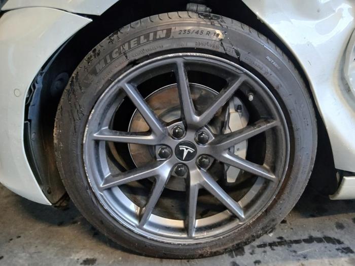 Tesla Model 3 Long Range AWD 75 kWh Sloopvoertuig (2021, Wit)