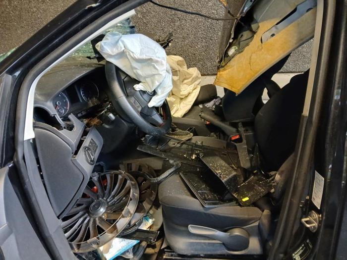 Volkswagen Caddy III 1.6 TDI 16V Sloopvoertuig (2012, Zwart)