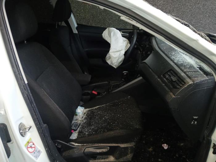 Volkswagen Polo VI 1.0 TSI 12V Sloopvoertuig (2019, Wit)