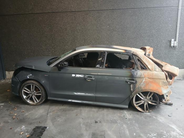 Audi A1 Sportback 1.0 TFSI Ultra 12V Sloopvoertuig (2018, Grijs)